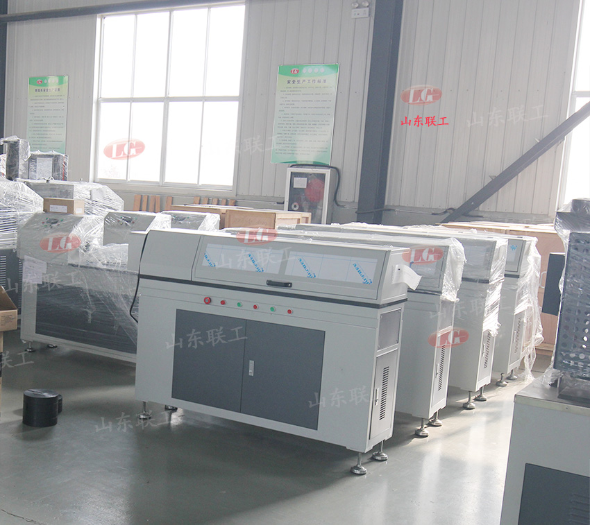 聯(lián)工材料扭轉(zhuǎn)試驗機備貨車間現(xiàn)場